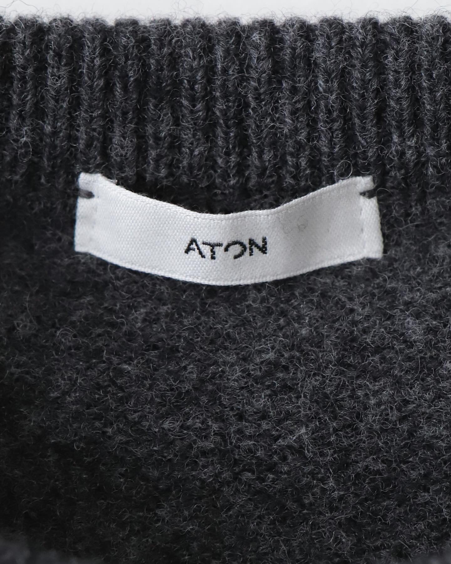 ATON COOMA LAMBS WOOL サイズ4 カーキ参考定価49500円 - ニット/セーター