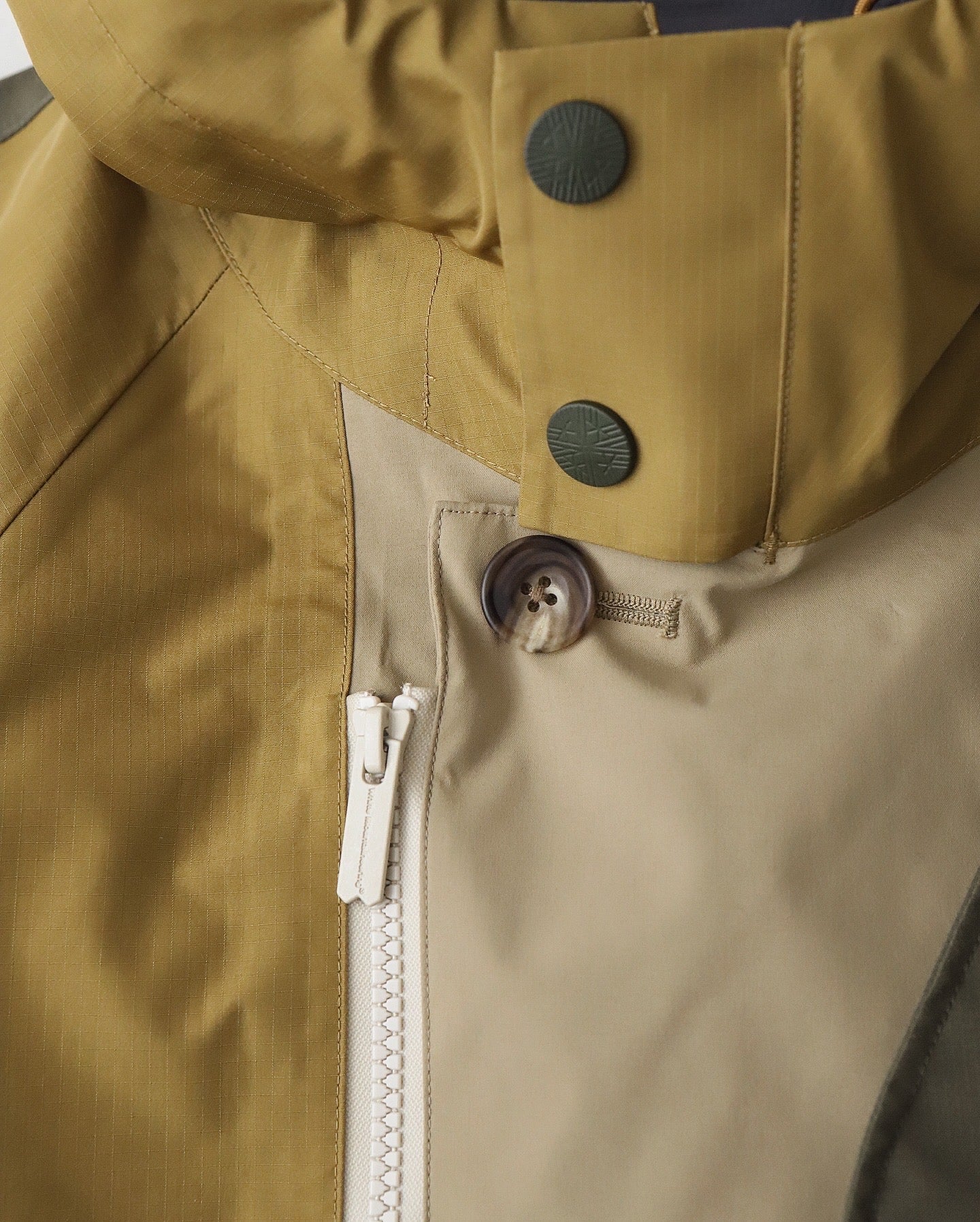 GORE-TEX BARMACAAN COAT