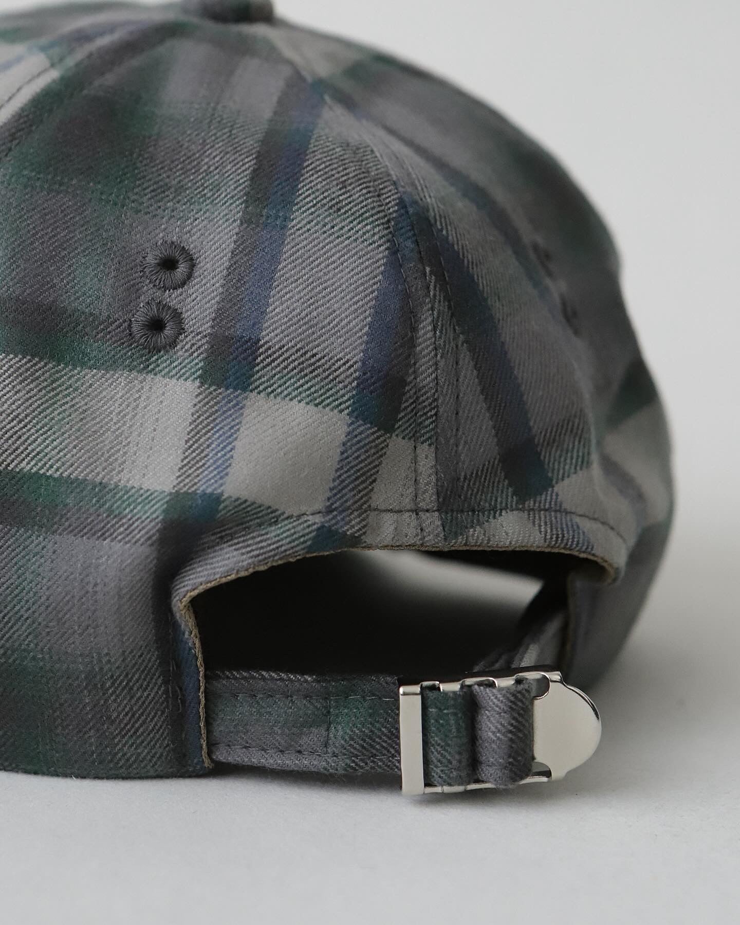 UNLIKELY 6P CAP FOR SWEATY WOOL PLAIDS