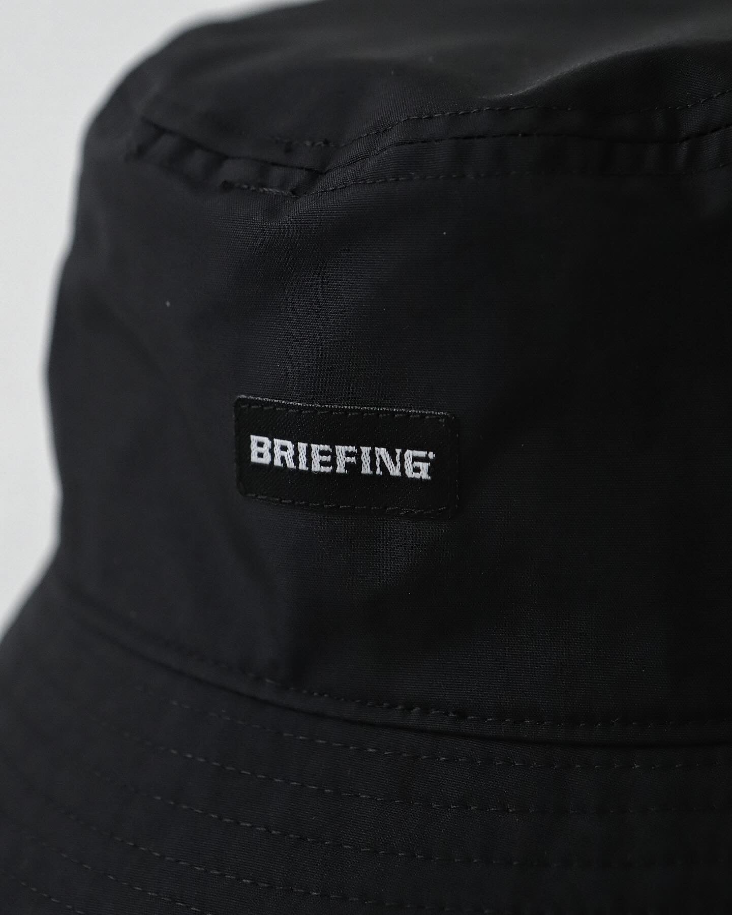 BRIEFING NYLON WEATHER HAT