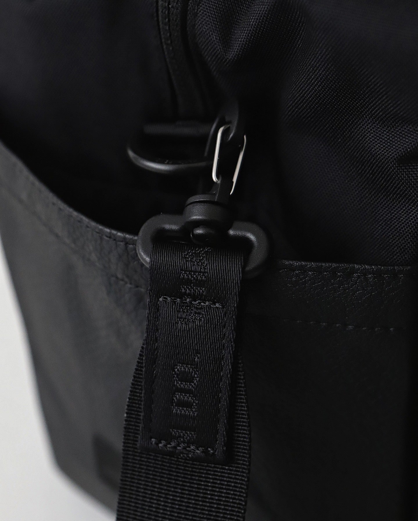 WM×BRIEFING ST BOSTON