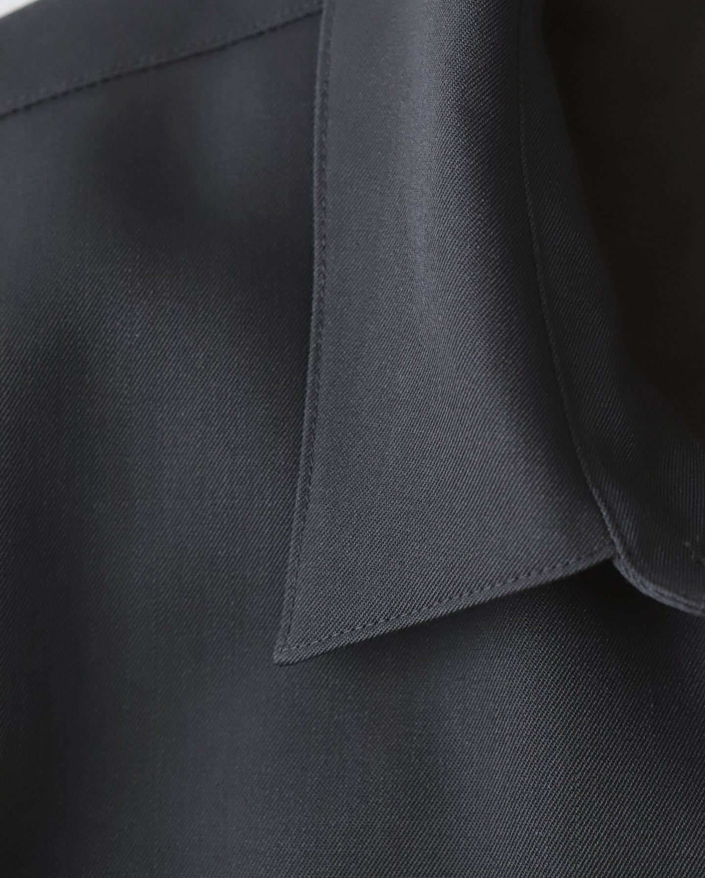 SCALE OFF WOOL BOX SHIRT