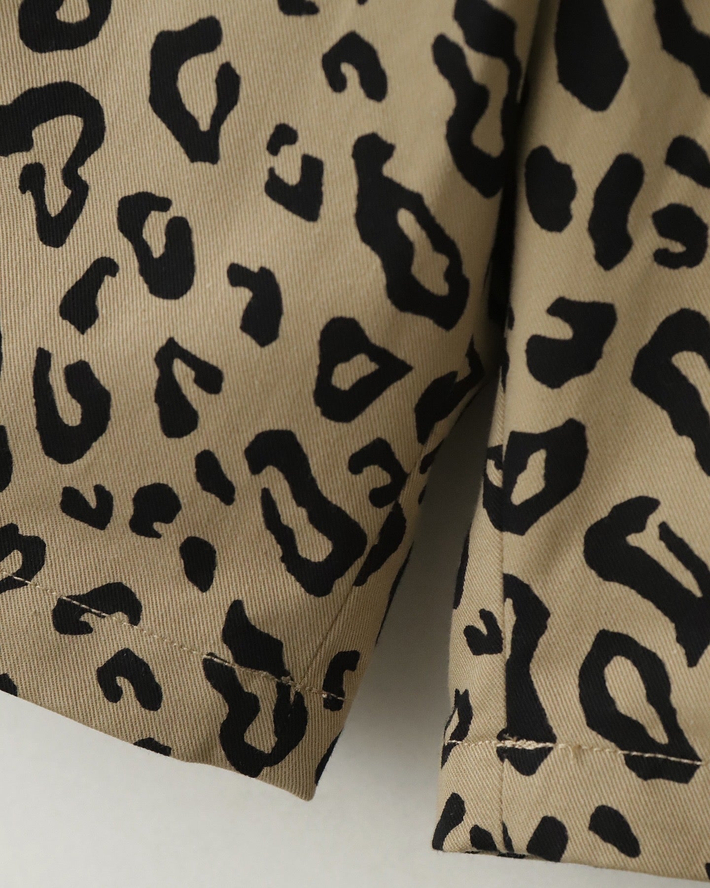 DICKIES / LEOPARD PLEATED SHORT TROUSERS
