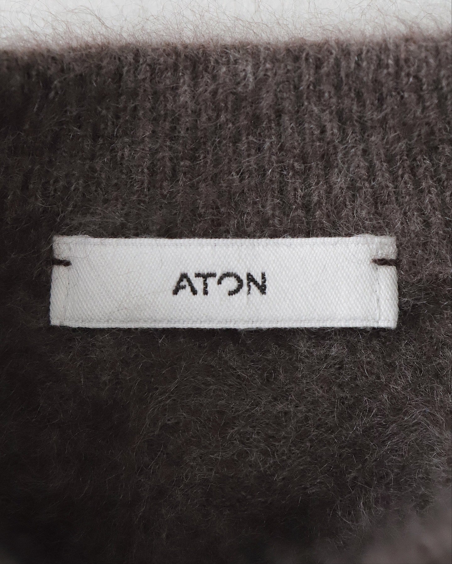 ROYAL CASHMERE FUR CREWNECK CARDIGAN（WOMEN）