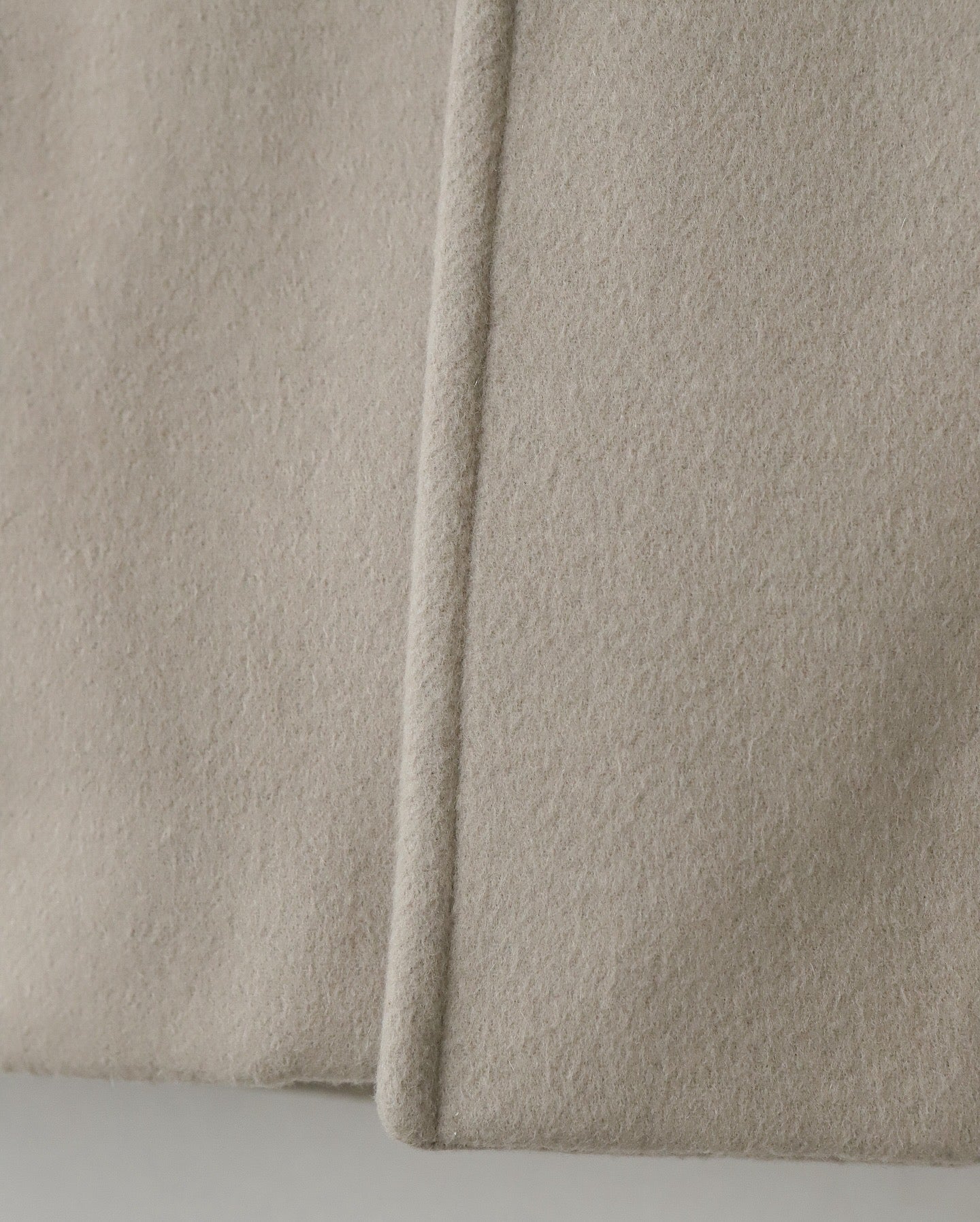 LIGHT MELTON OVERSIZED COAT