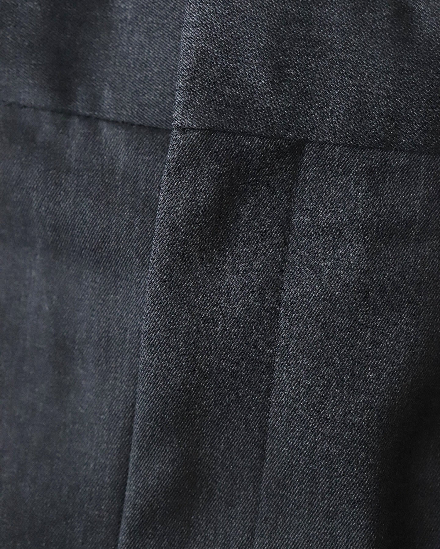 COMPACT WOOL 3TUCKED WIDE PANTS（WOMEN）