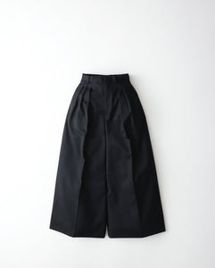 COMPACT WOOL 3TUCKED WIDE PANTS（WOMEN）