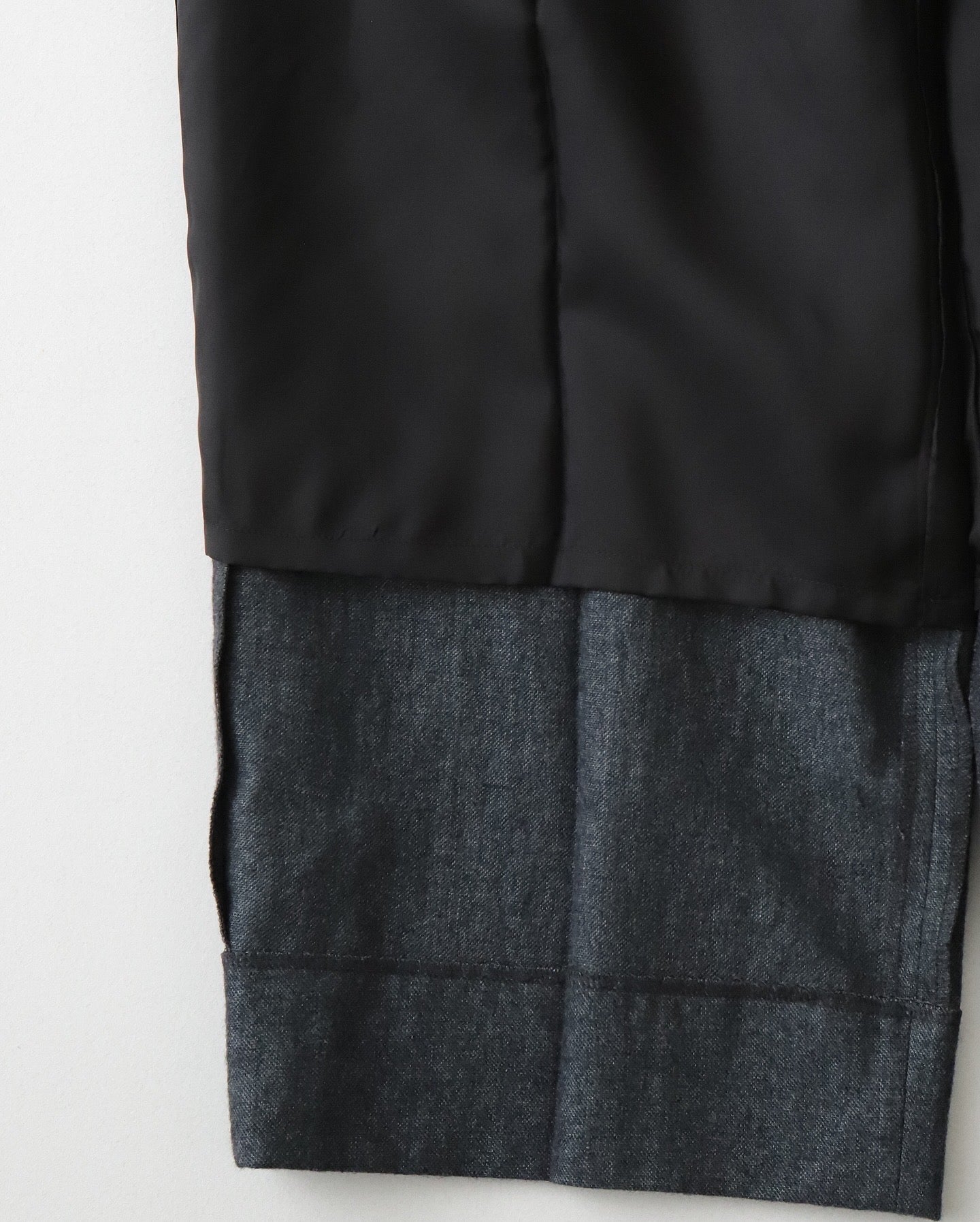 LINEN WOOL TWILL TUCKED EASY PANTS（WOMEN）