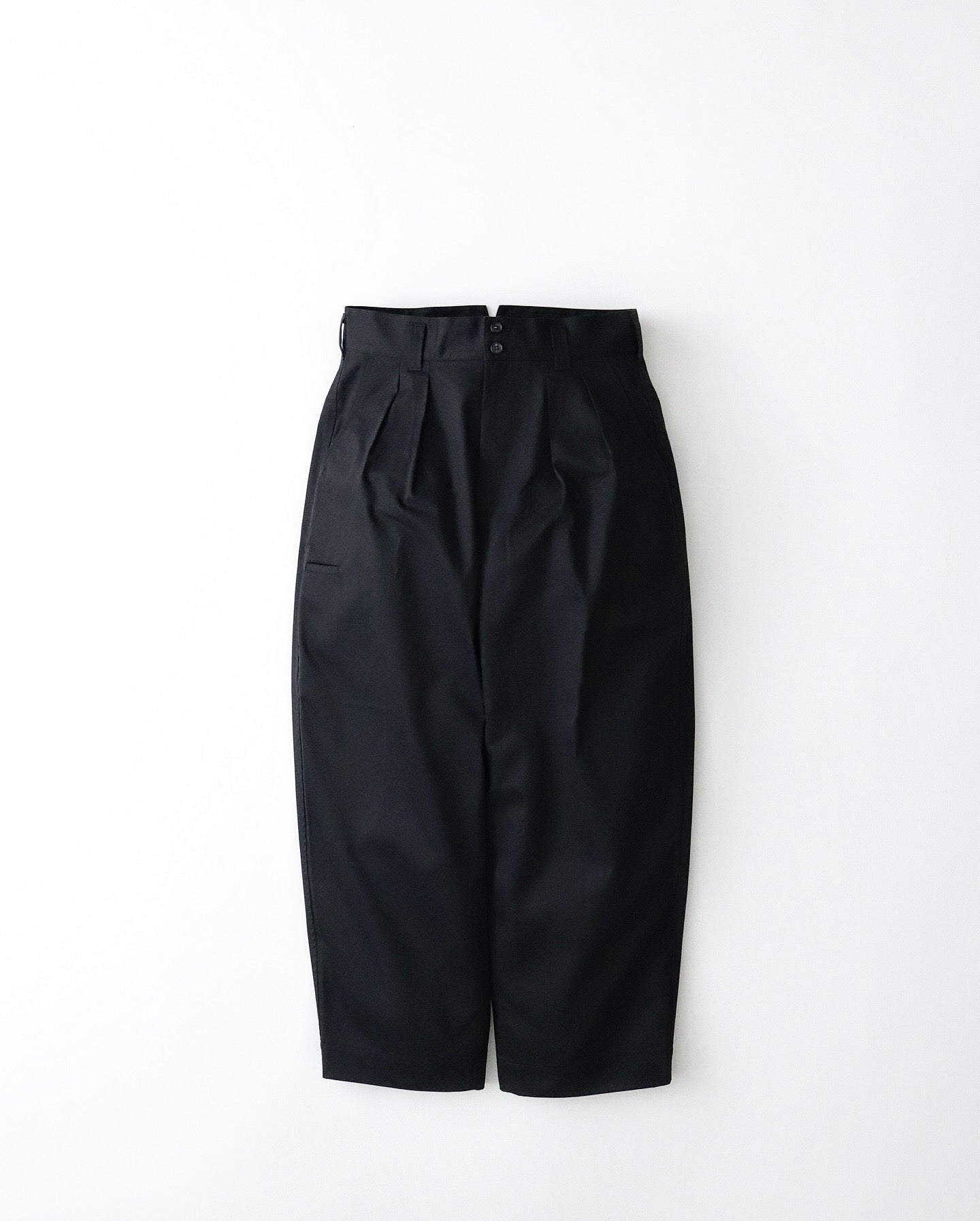 PLEATED BARREL LEG TROUSERS