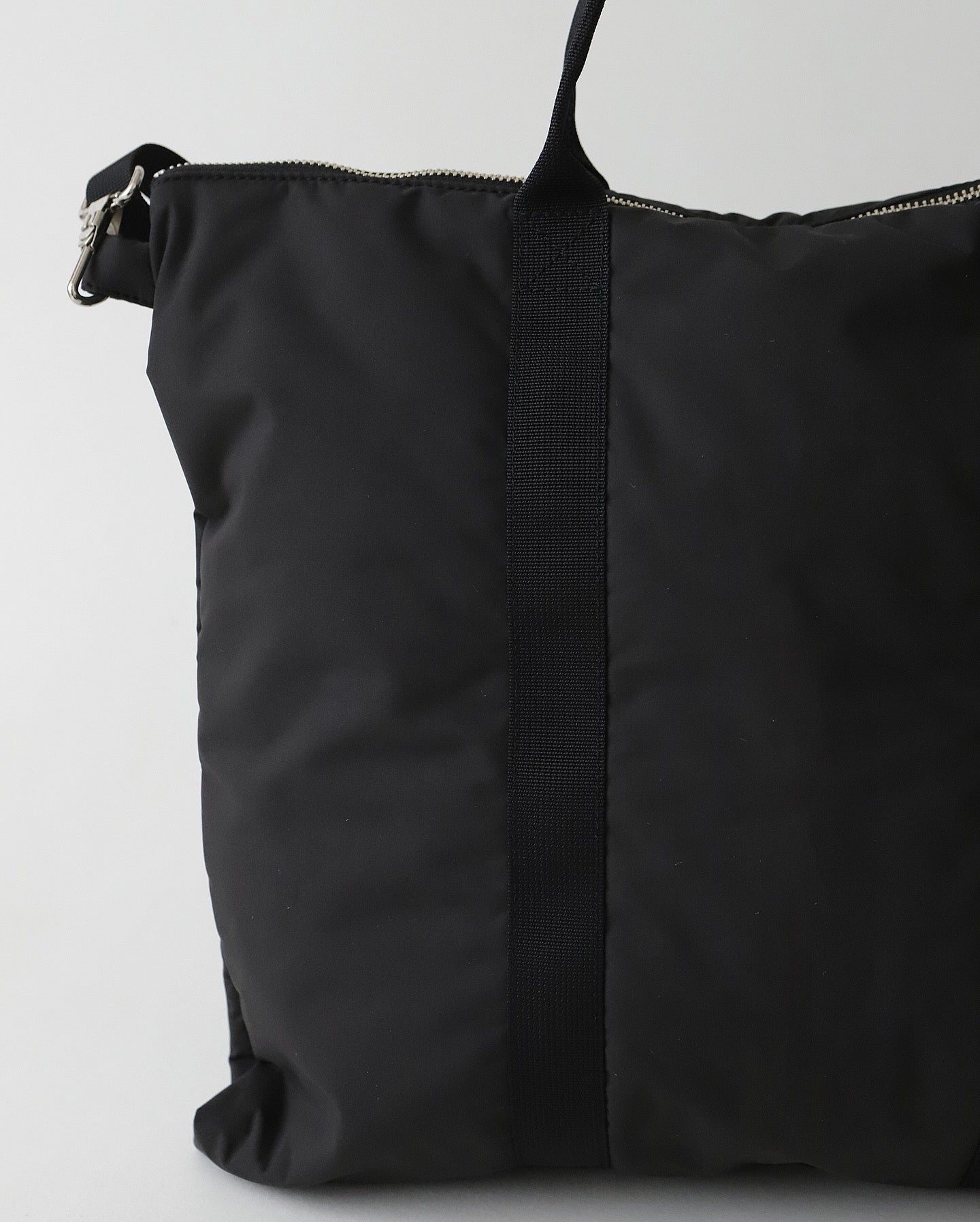 UNLIKELY ”MIL” HELMET BAG SQUARE