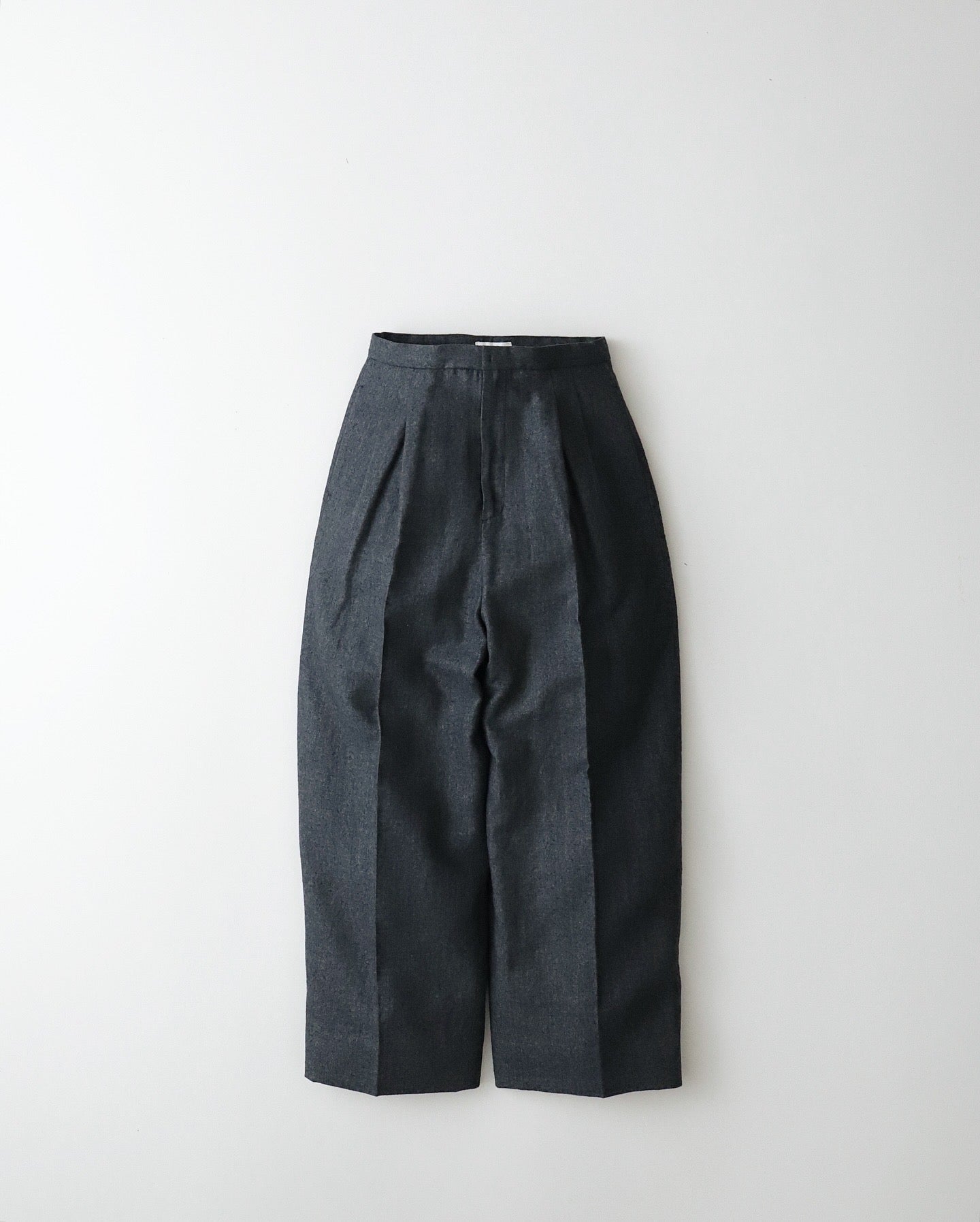 LINEN WOOL TWILL TUCKED EASY PANTS（WOMEN）