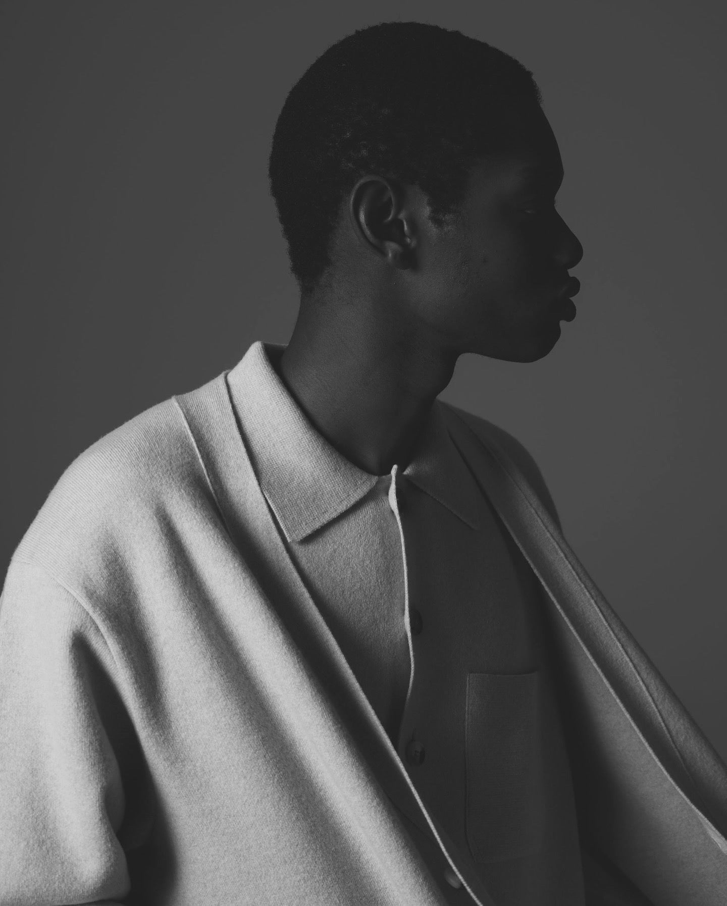 V-NECK CARDIGAN｜LAMS WOOL INTERLOCK KNITTED