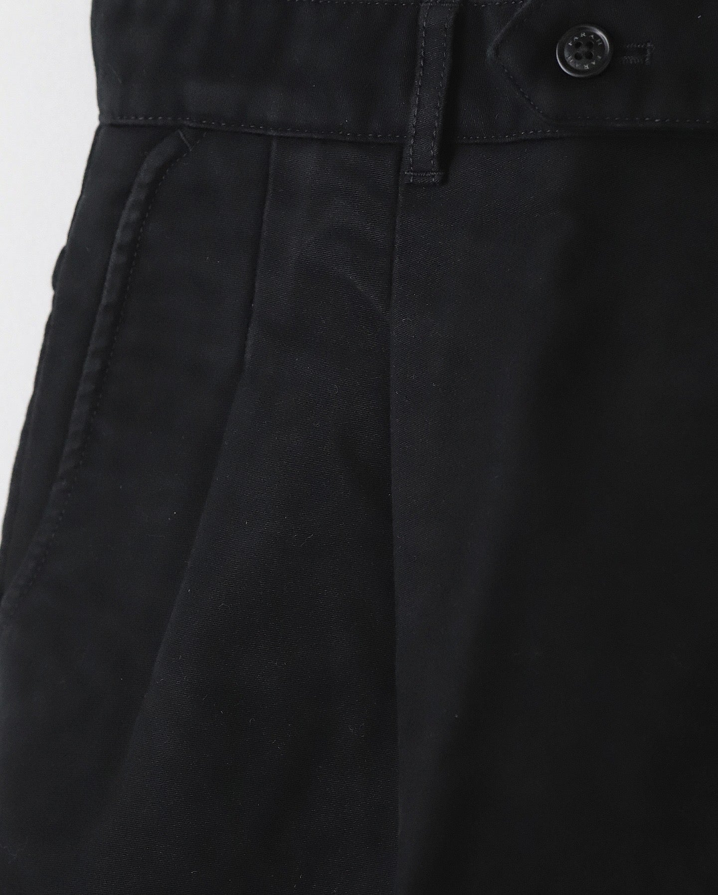 OUT TUCK WIDE TAPERED PANTS｜MOLESKIN