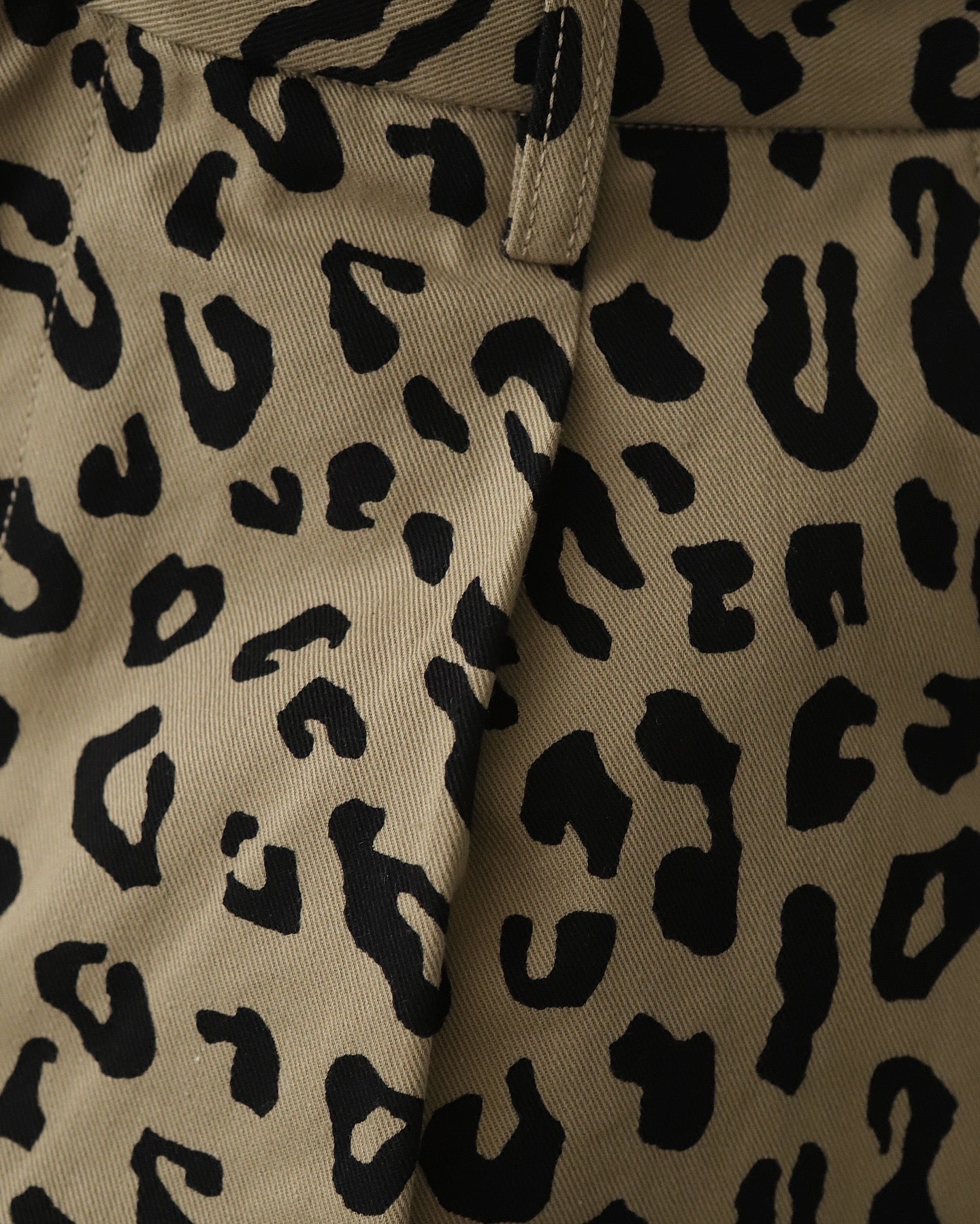 DICKIES / LEOPARD PLEATED SHORT TROUSERS