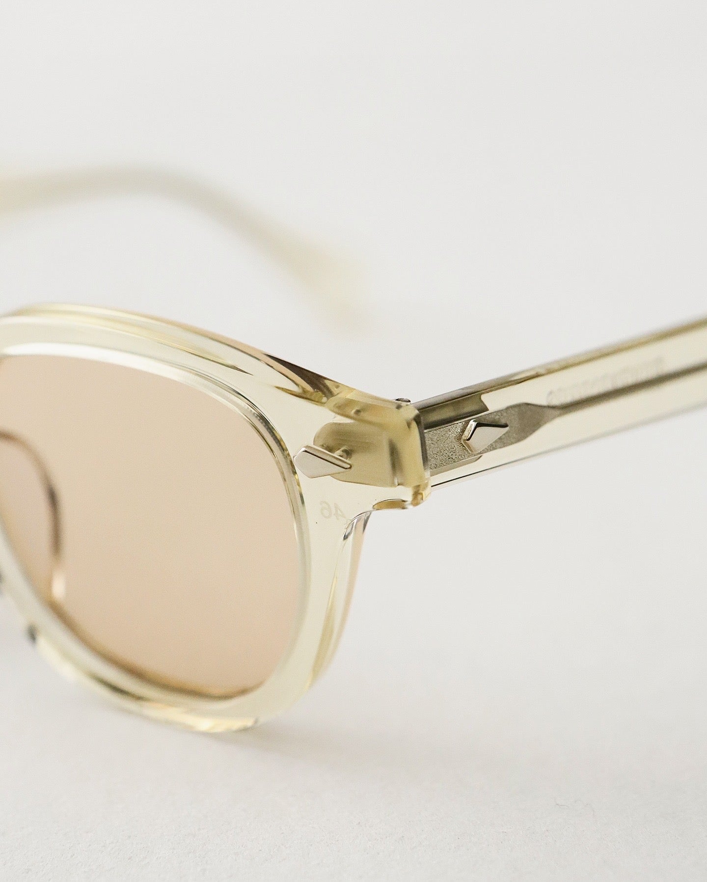 JULIUS TART OPTICAL / AR 46