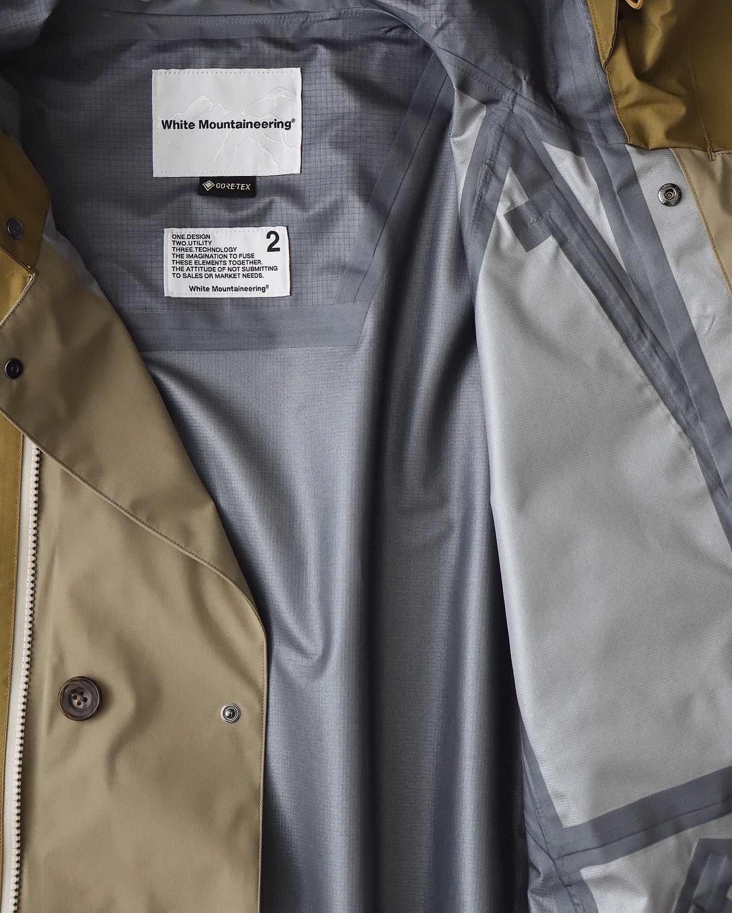 GORE-TEX BARMACAAN COAT