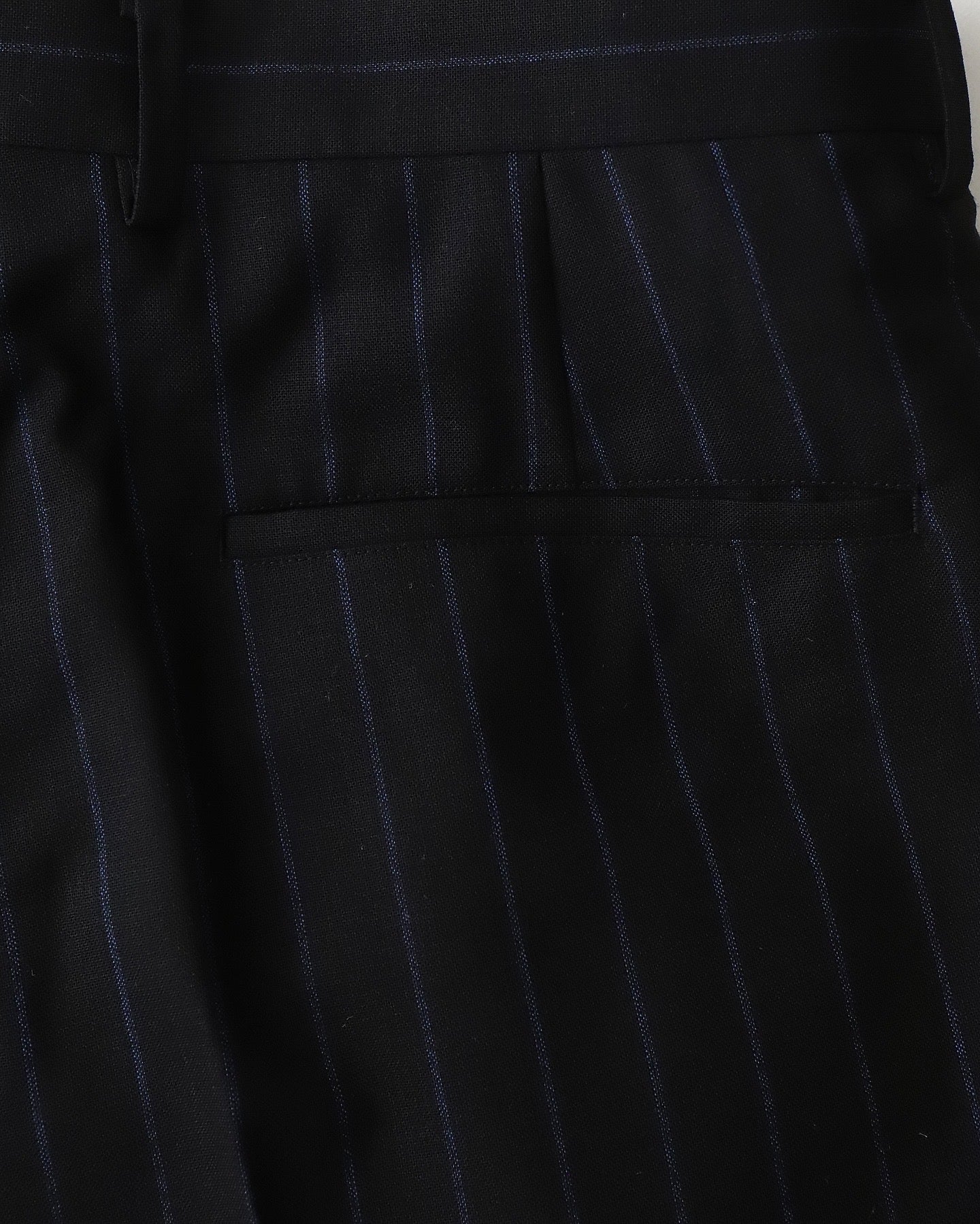 DOUBLE PLEATED SHORT TROUSERS / Dormeuil