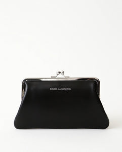 KISS CLASP MEDIUM