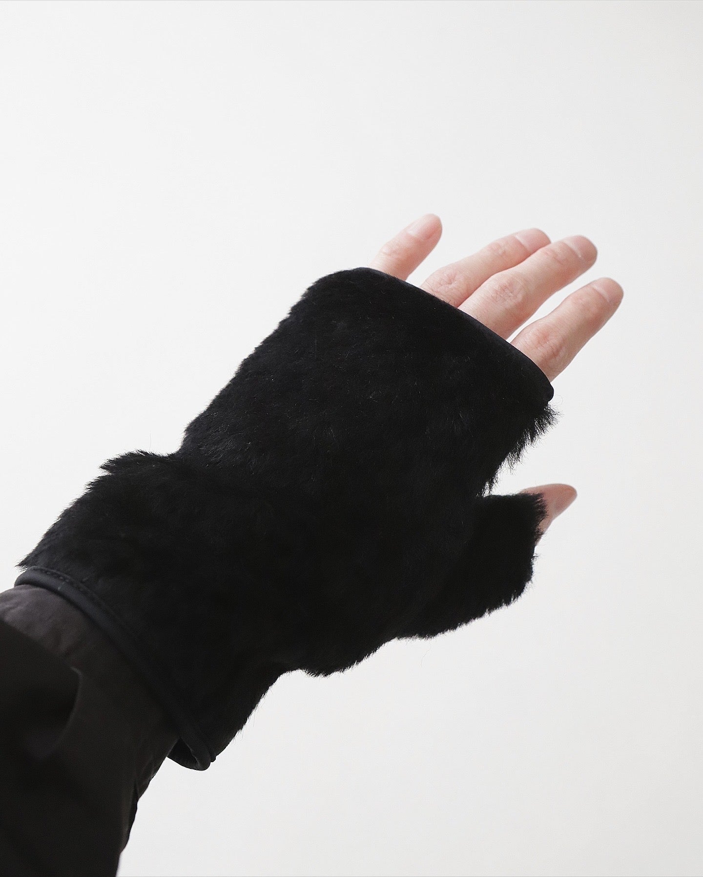 Unlikely Bear Hand Glove アンライクリー Unlikely UNLIKELY BEAR HAND GLOVE – NCNR ONLINE STORE