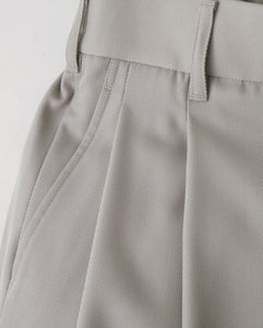 TECHNO WOOL NYLON TWO TUCK WIDE PANTS（WOMEN）