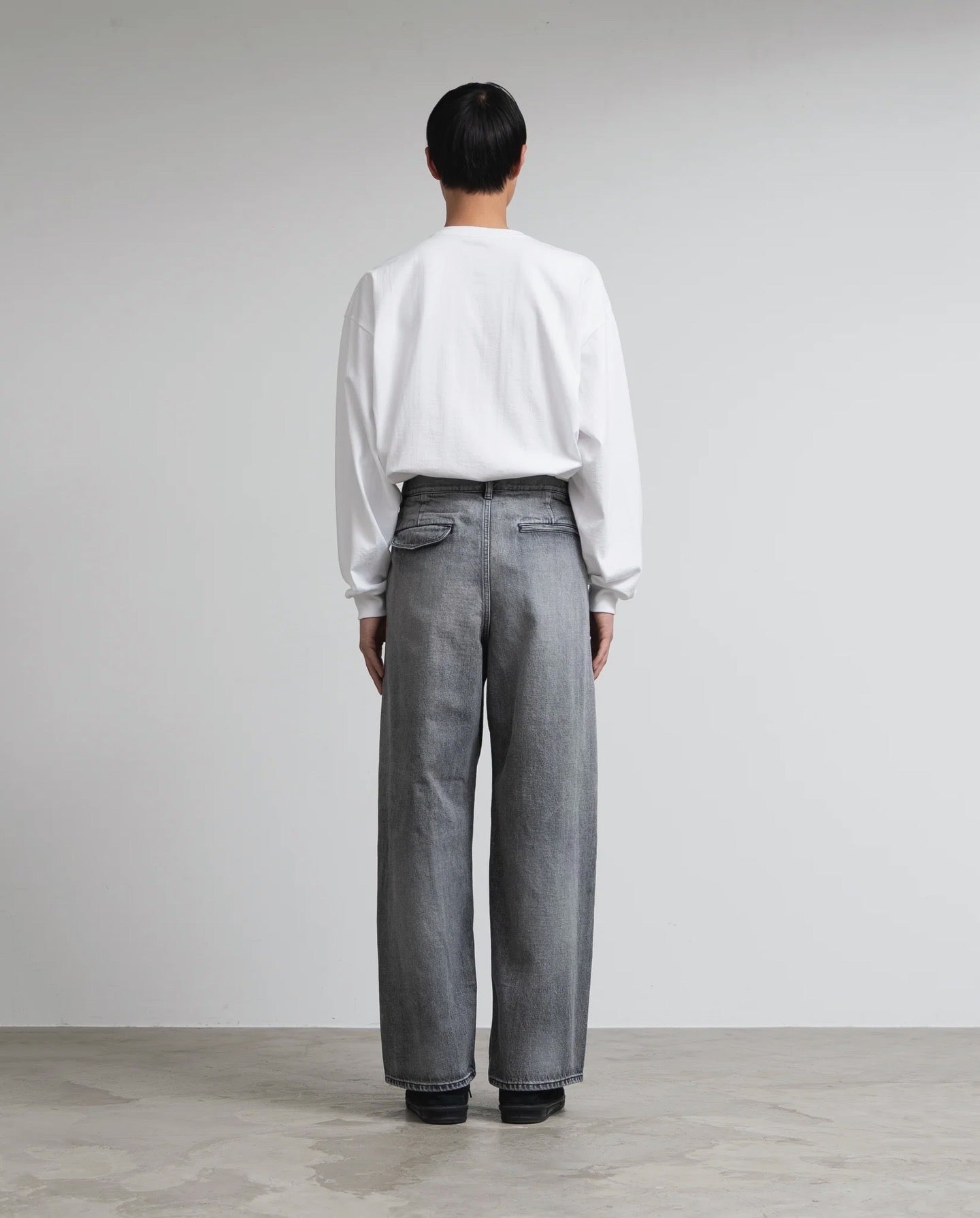 Graphpaper SELVAGE DENIM TWO TUCK PANTS – NCNR ONLINE STORE