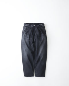 SELVAGE DENIM TWO TUCK TAPERED PANTS