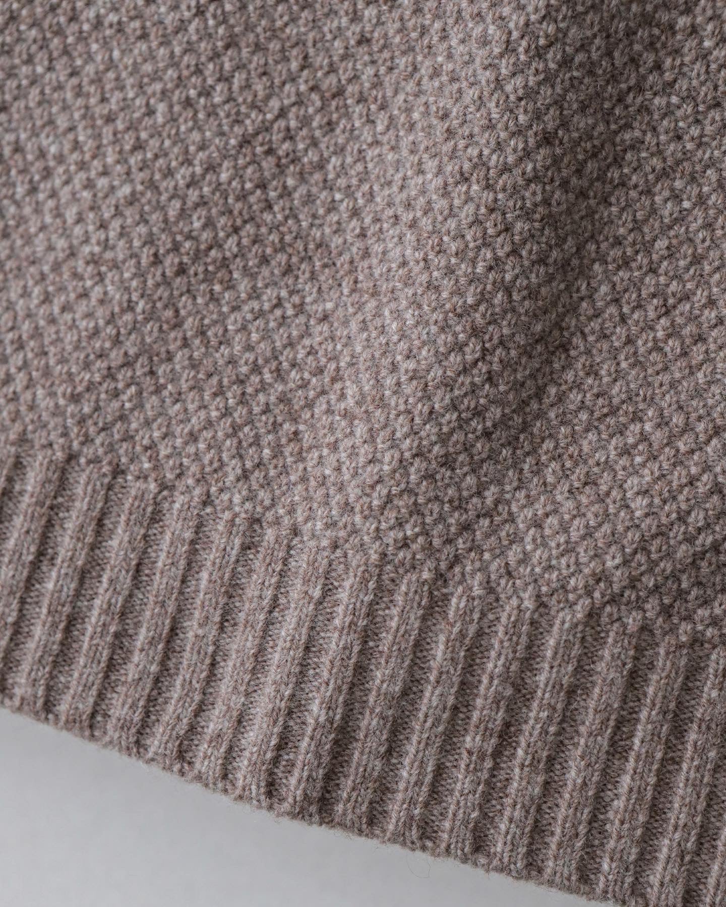 WOOL KANOKO MOCKNECK SWEATER