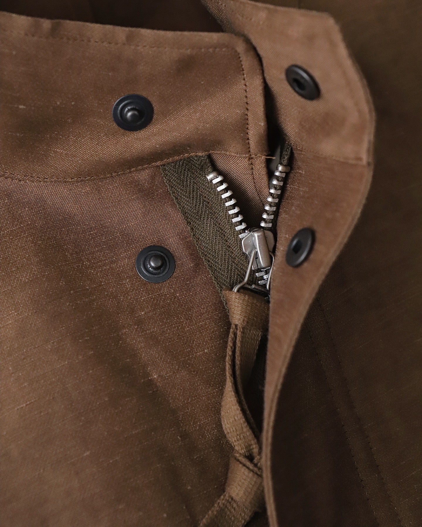 BACK SATIN LINEN CUPRO SHORT MODS COAT