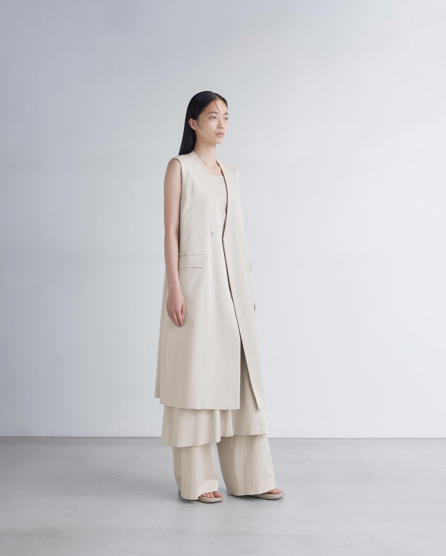 VISCOSE WOOL SILK GABARDINE SLIP DRESS（WOMEN）