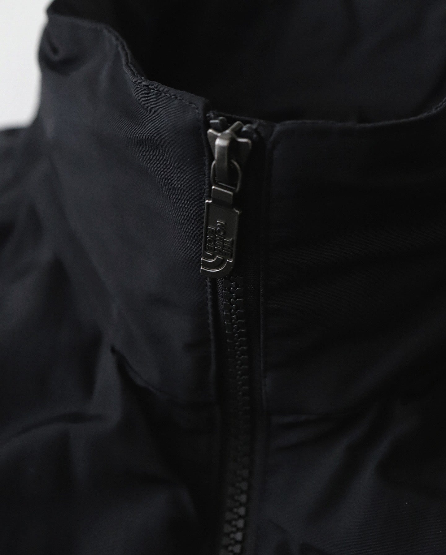 THE NORTH FACE FIELD JACKET