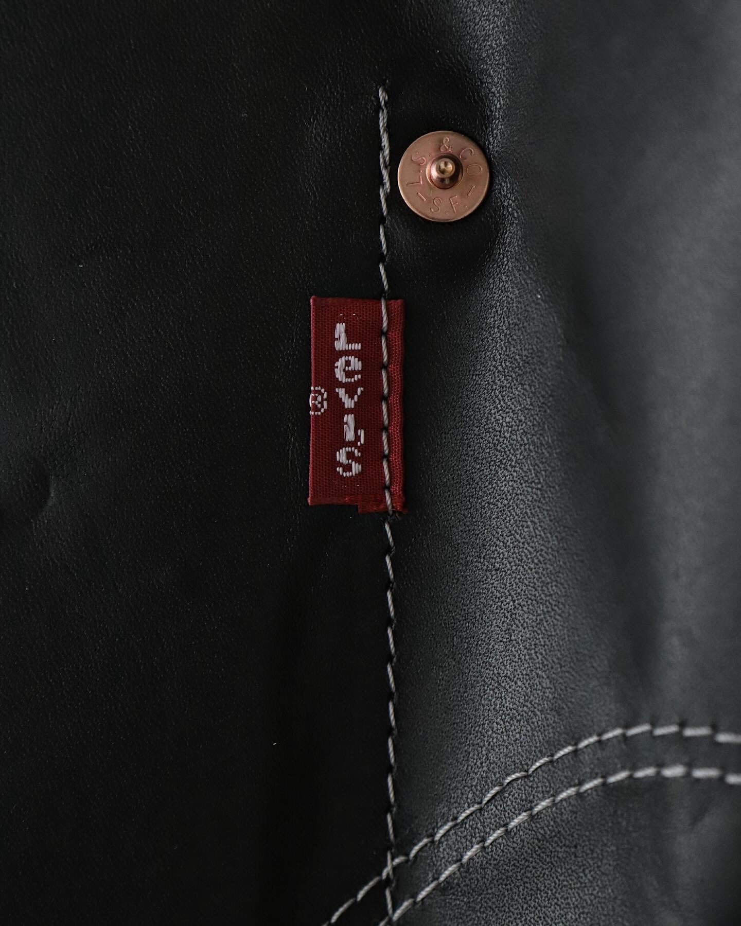 LEVI'S RED LEATHER COAT JACKET