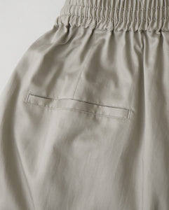 SILICON POPLIN TWO TUCK EASY WIDE PANTS（WOMEN）