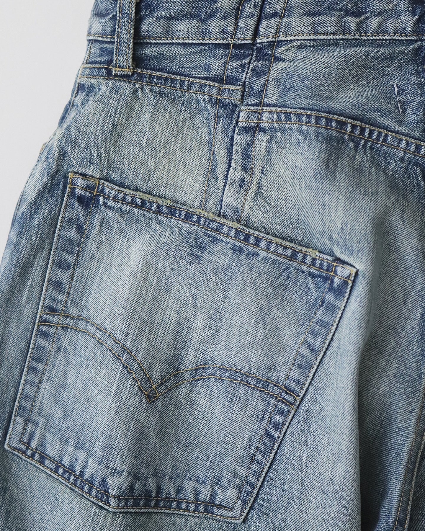 LEVI'S TURN-UP PATCH WORK DENIM PANTS