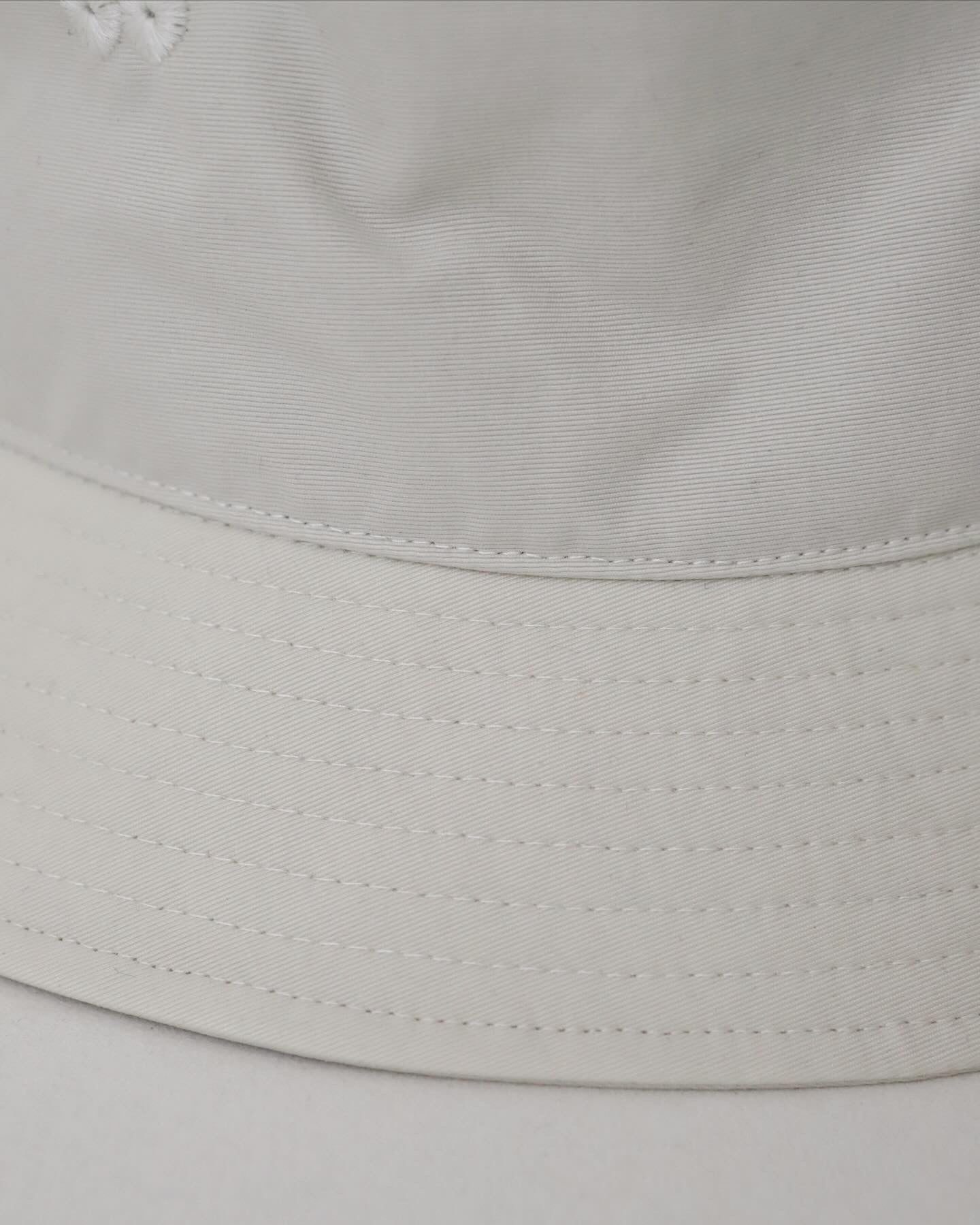 Unlikely｜UNLIKELY BUCKET HAT GROSGRAIN
