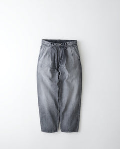 SELVAGE DENIM TWO TUCK TAPERED PANTS