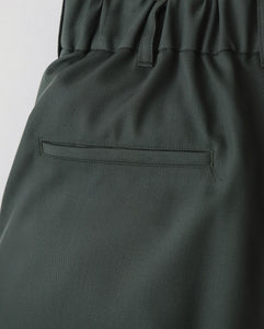 TECHNO WOOL NYLON TWO TUCK WIDE PANTS（WOMEN）