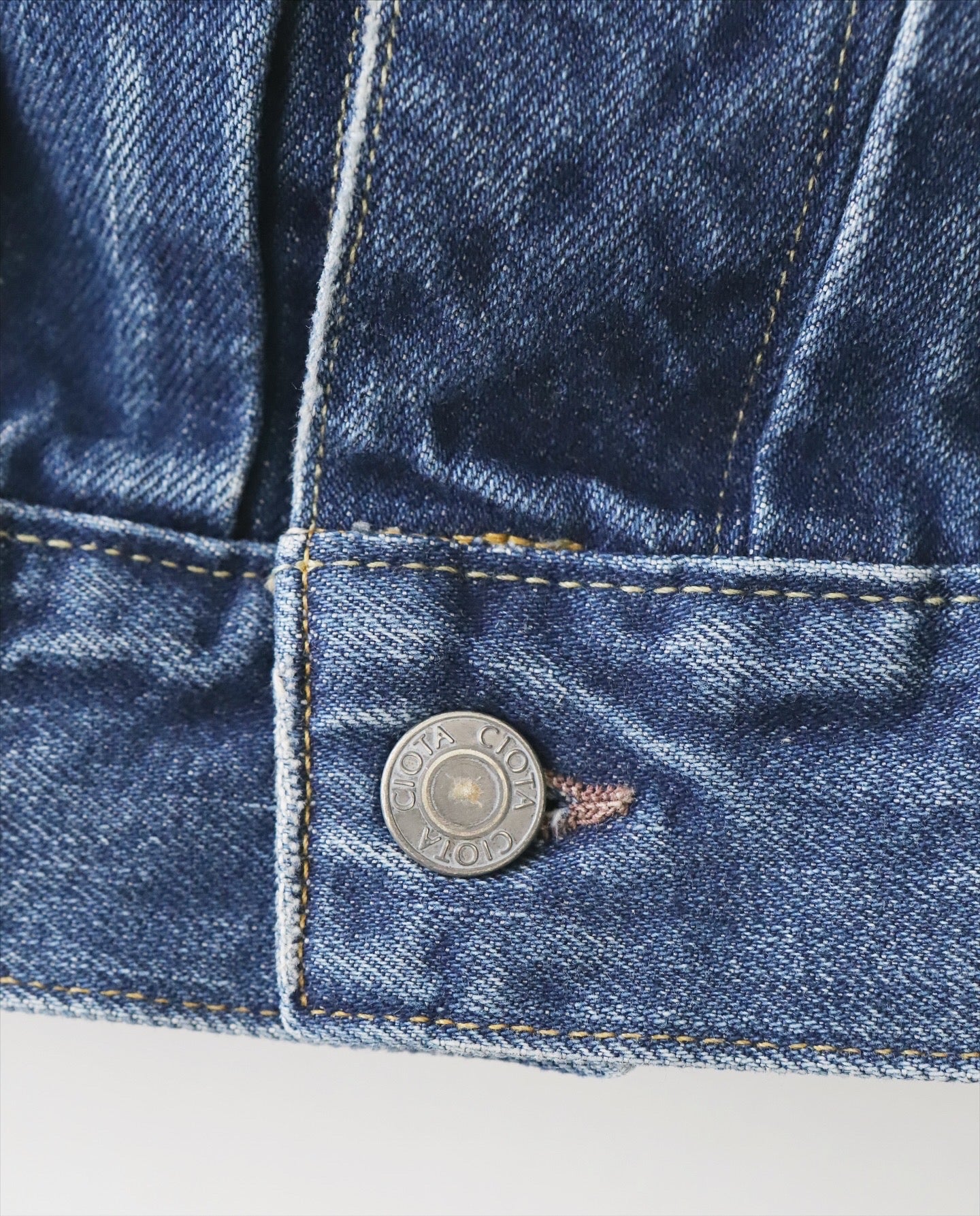 DOUBLE POCKET DENIM JACKET