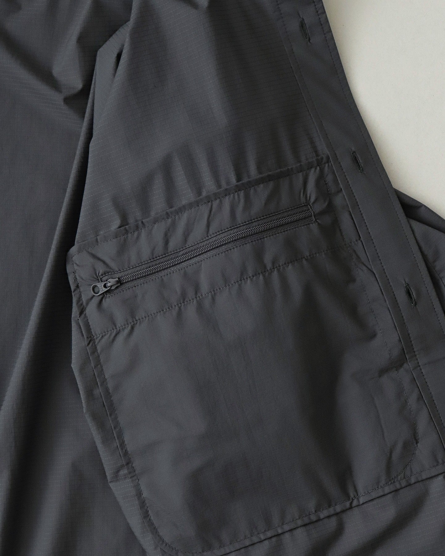 TECH TRAVEL SHIRT
