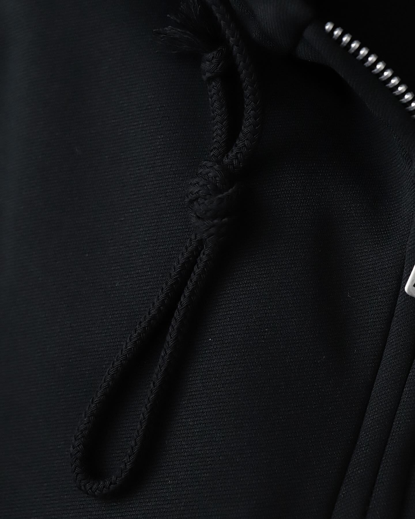 ZIP UP HOODIE