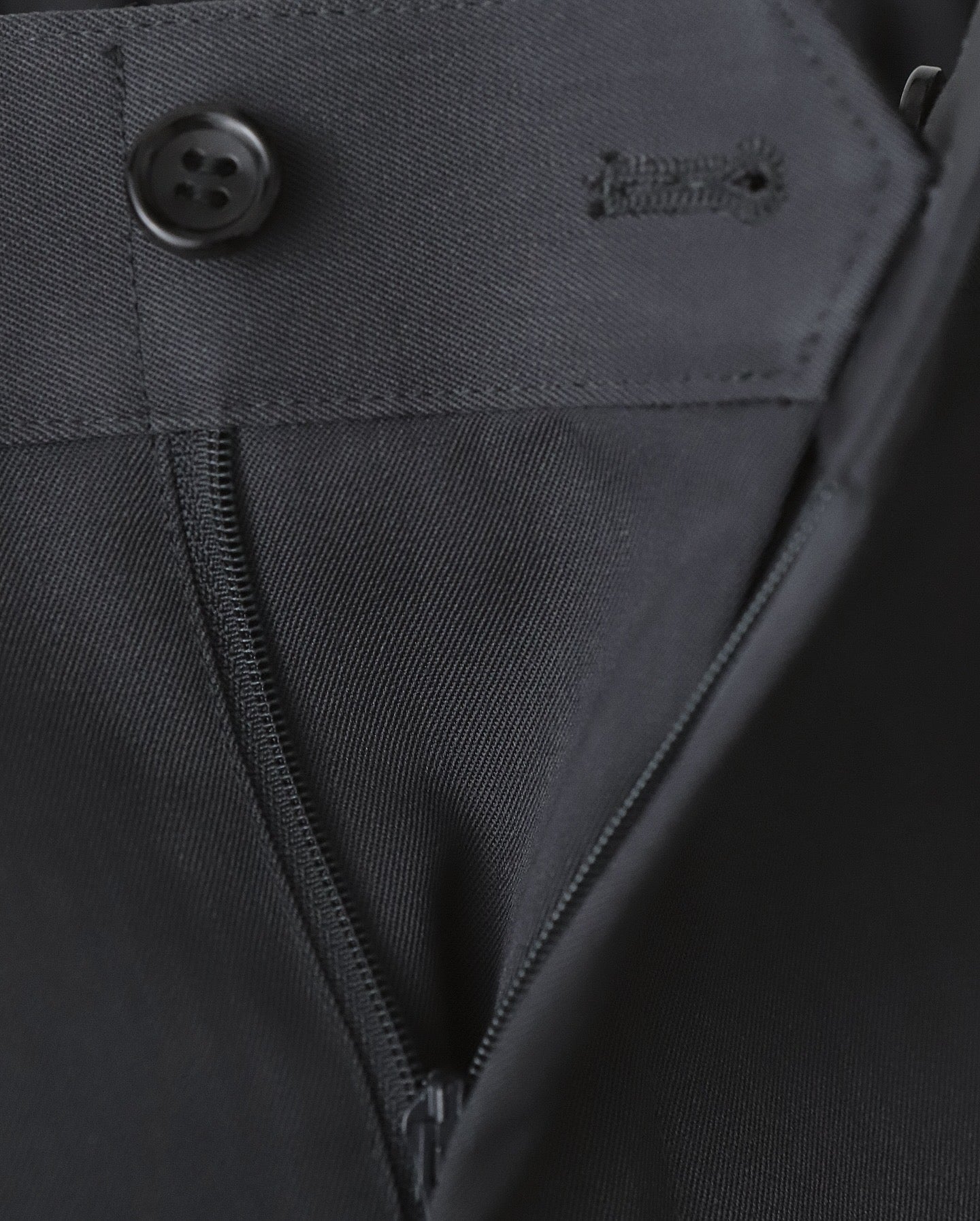 SCALE OFF WOOL WIDE SLACKS