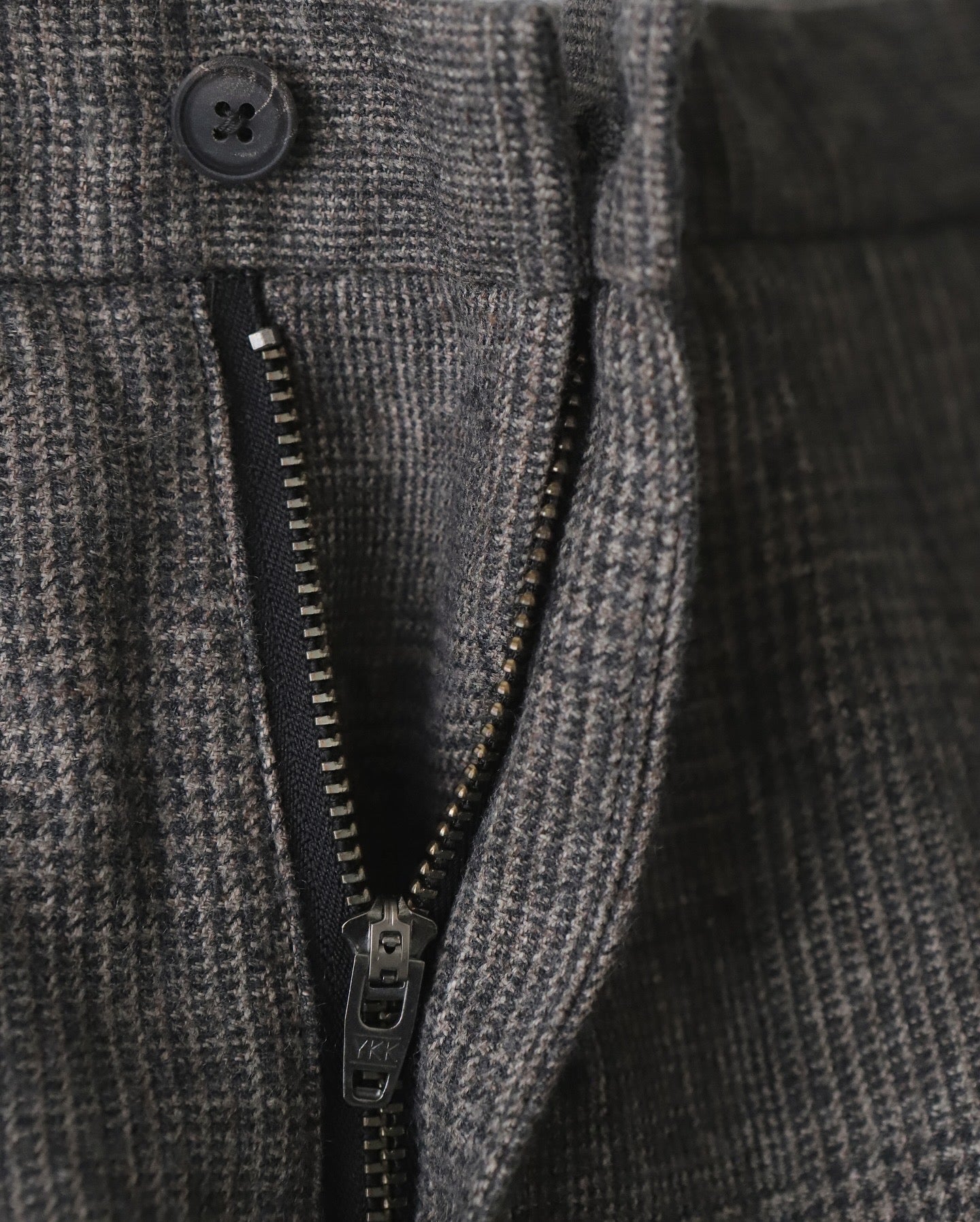 LINEN WOOL TWILL TUCKED EASY PANTS（WOMEN）