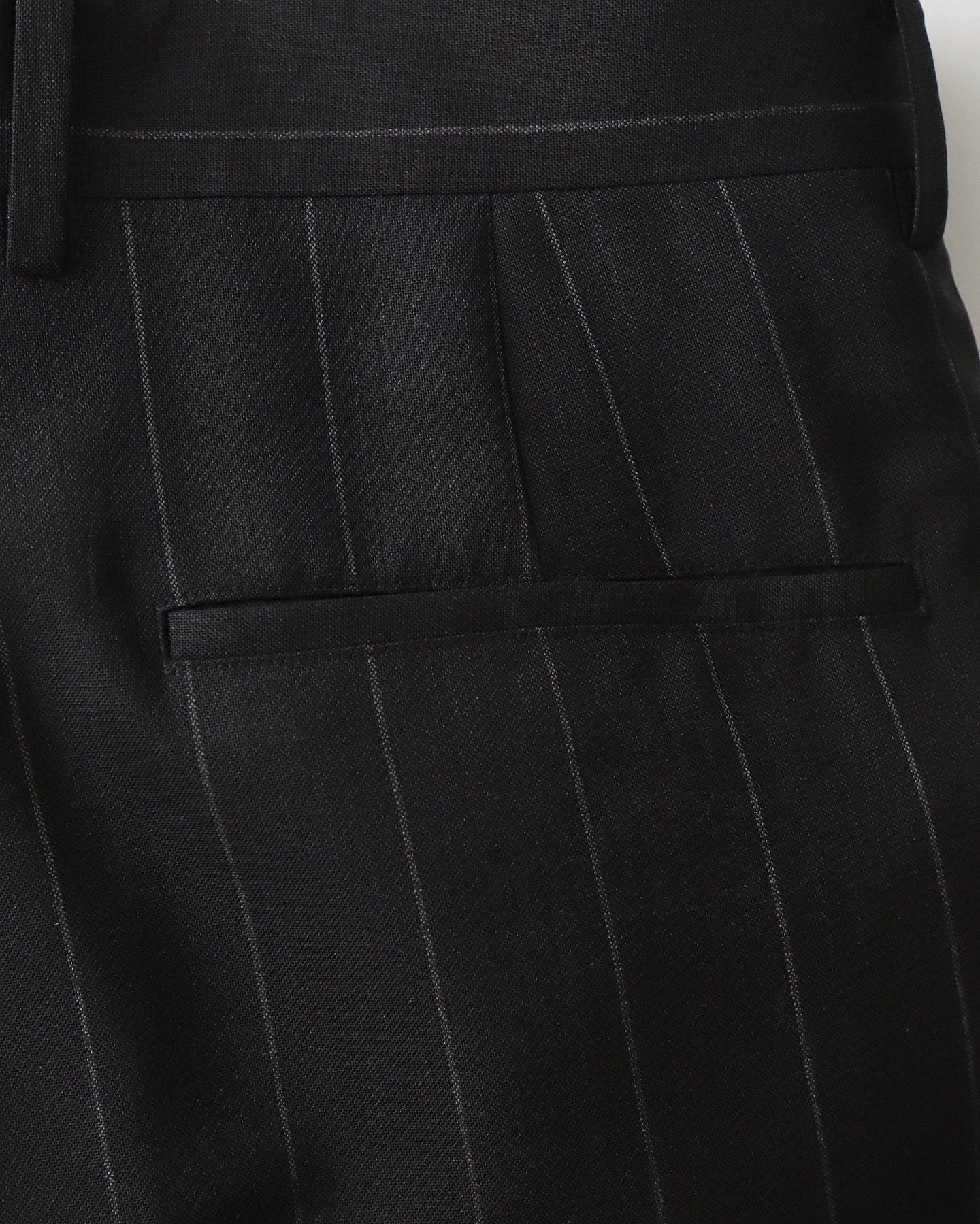 DOUBLE PLEATED SHORT TROUSERS / Ermenegildo Zegna