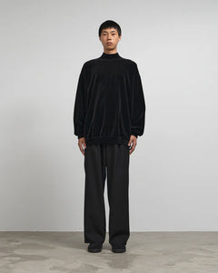 COMPACT VELOUR MOCK NECK