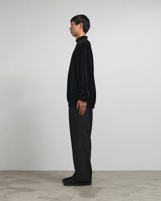 COMPACT VELOUR MOCK NECK