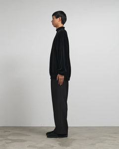 COMPACT VELOUR MOCK NECK