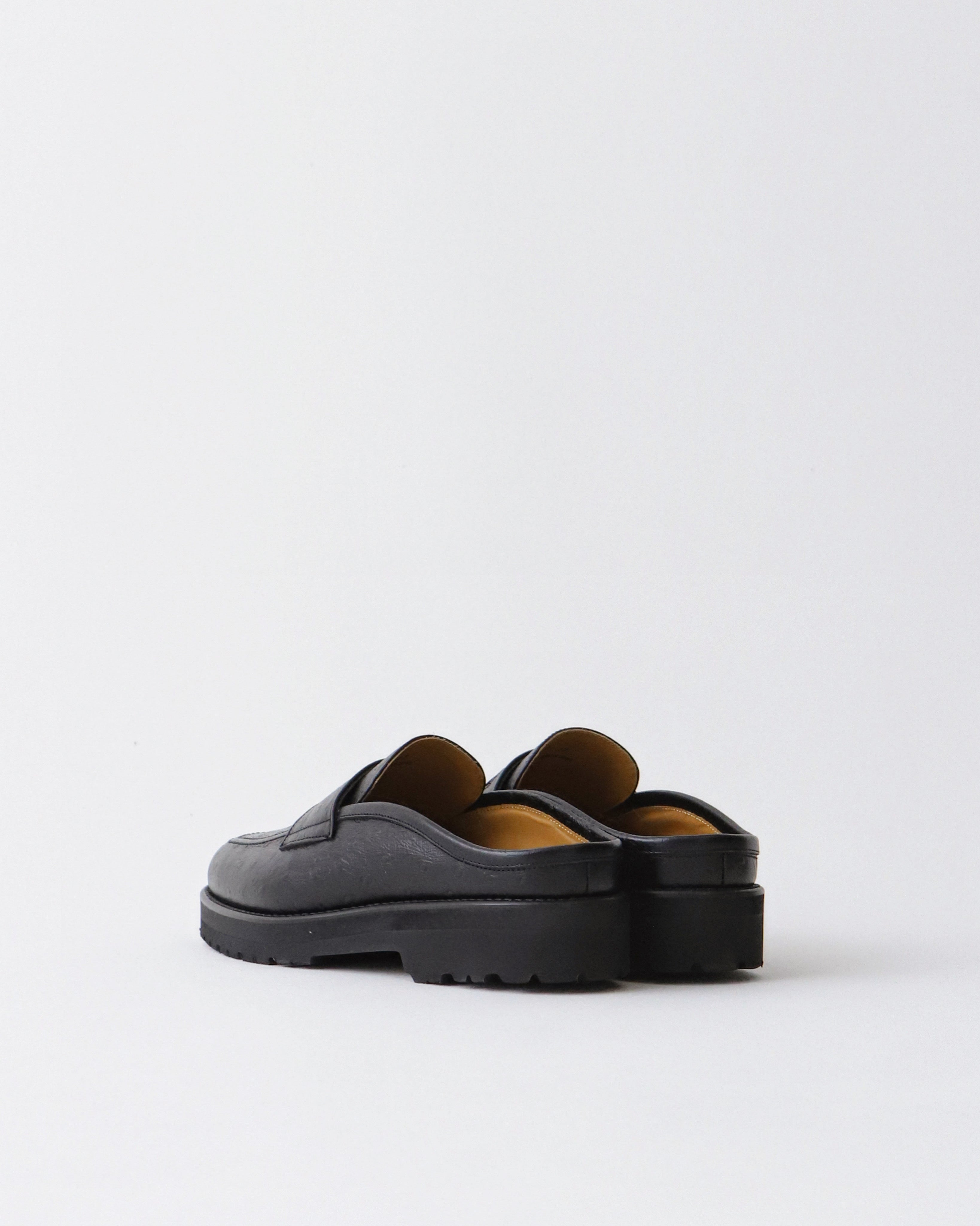 COIN LOAFER MULE OSTRICH BLACK