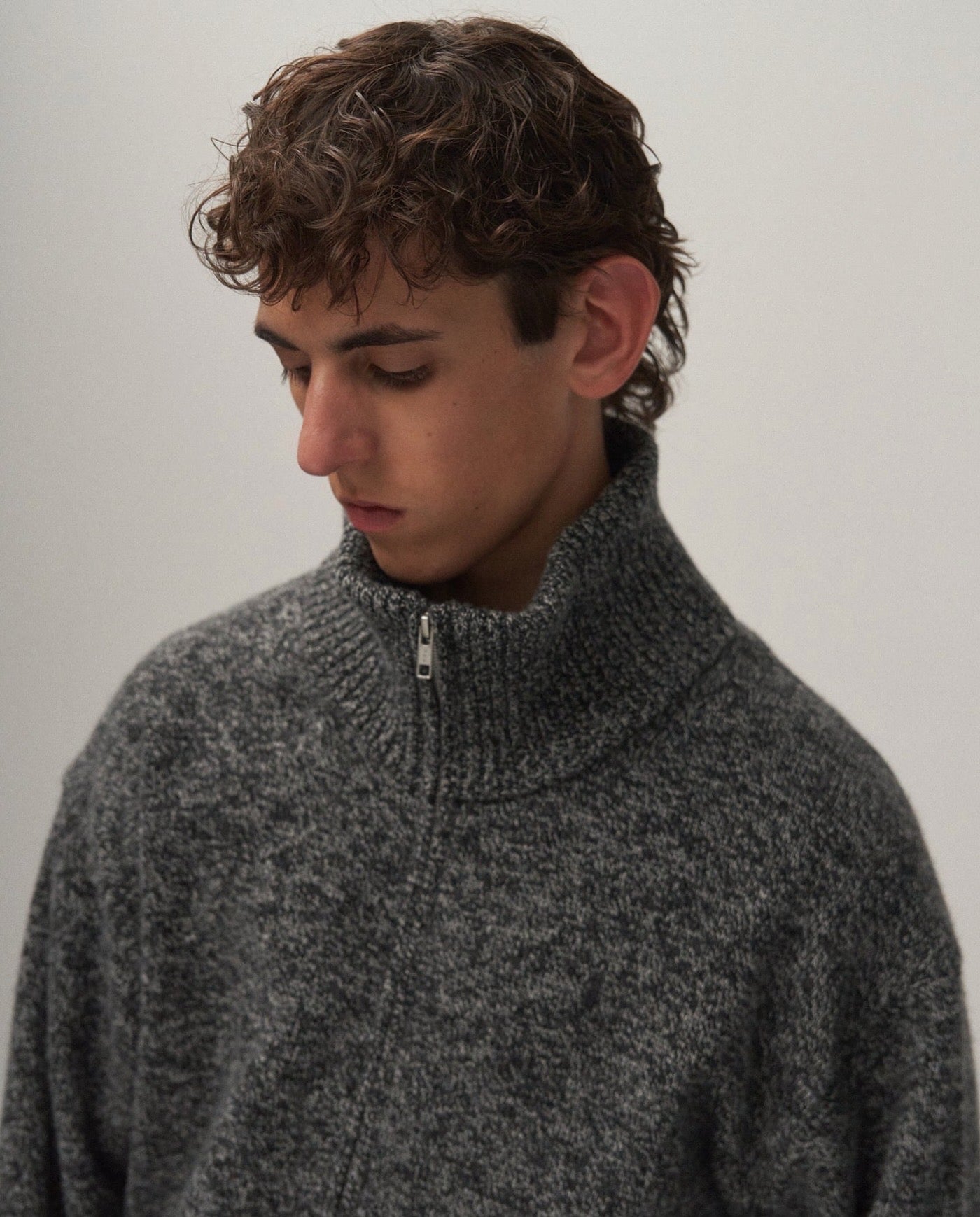 LAMBS WOOL HALF ZIP SWEATER