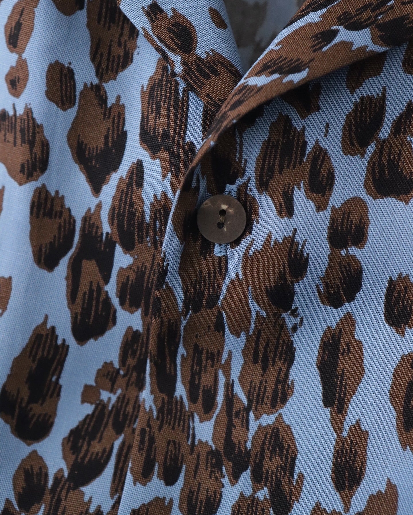 LEOPARD OPEN COLLAR SHIRT