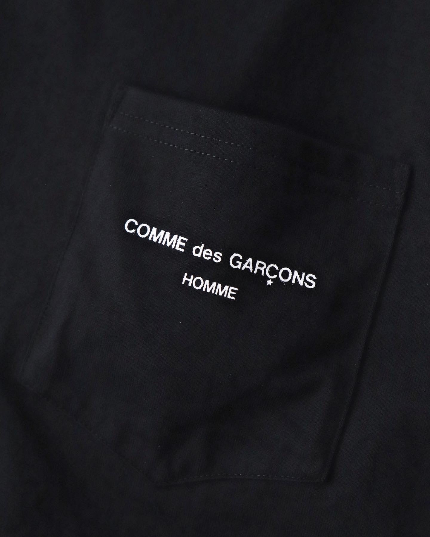 COMME des GARCONS HOMME LOGO POCKET LONG SLEEVE T-SHIRT – NCNR WEB