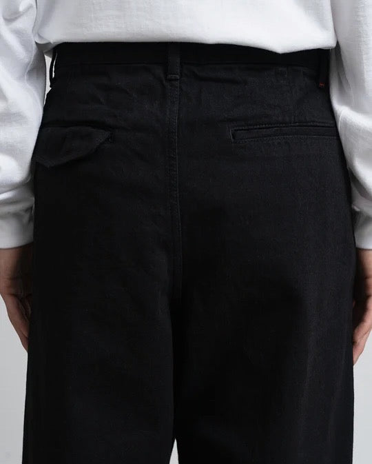 SELVAGE DENIM TWO TUCK PANTS